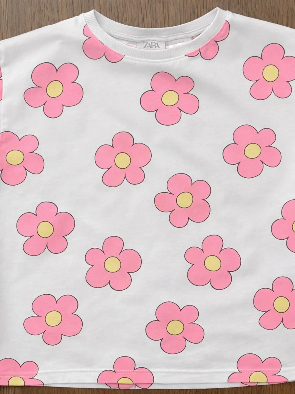 ZARA Girls Size 4/5 Pink Flower Tee White Short Sleeve - Picture 4 of 6